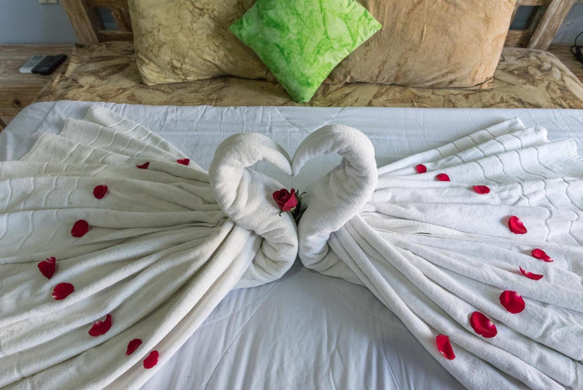 Koming Guest House Canggu  Bagian luar foto